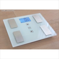 EA715AH-41 220x190x23mm体組成計_選択画像02