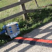 EA983PG-5 ケ-ブルプロテクタ-(低床)_選択画像02