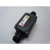 EA940CY-5B 5極300V/15A端子台付中継BOX黒