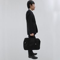 406x152x279mm/18L ショルダーバック(黒)_選択画像03