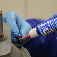 50ml ねじロック(高粘度･高接着)_選択画像04