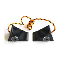 75x123x68タイヤストッパー(磁石ヒモ付/1組_選択画像02