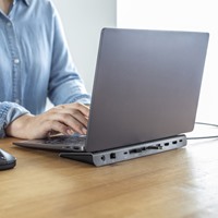 USB TypeC]ドッキングステーション(3画面4K_選択画像03