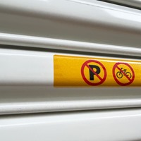 シャッター用ステッカー(駐車･駐輪お断り)_選択画像03