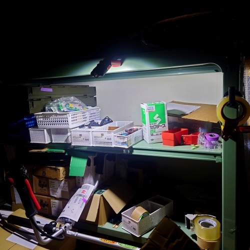 [充電式]ライト/LED(無段階調光磁石付)_画像02